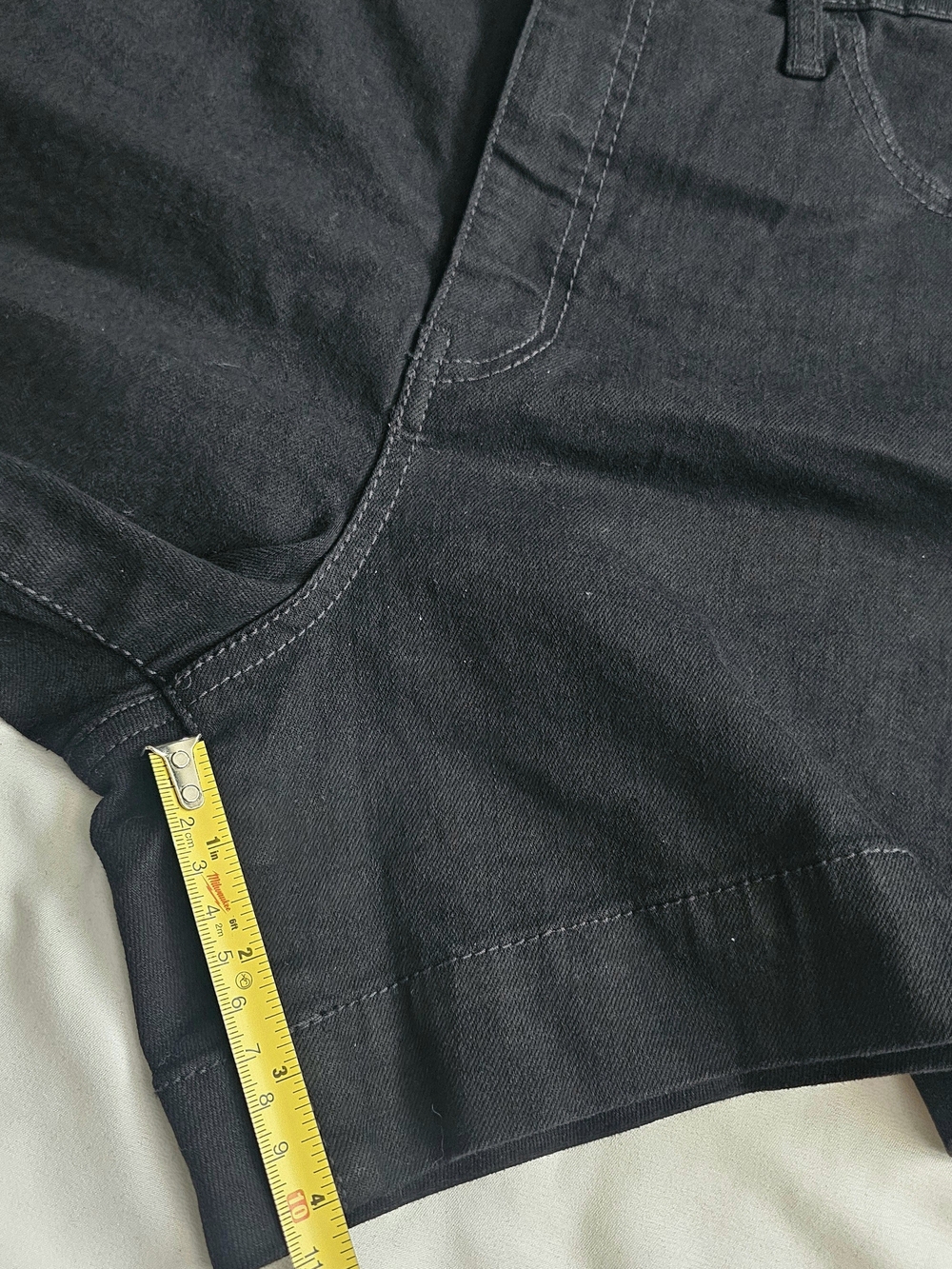 Rebecca Minkoff Black Denim High-Rise 90s Style Shorts - Picture 6 of 7